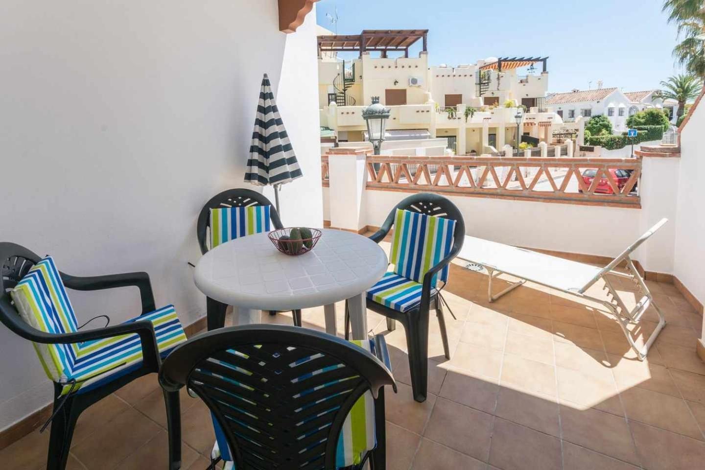 נרחה Apartamento Chimenea Playa - 2 Dormitorios Y Terraza מראה חיצוני תמונה